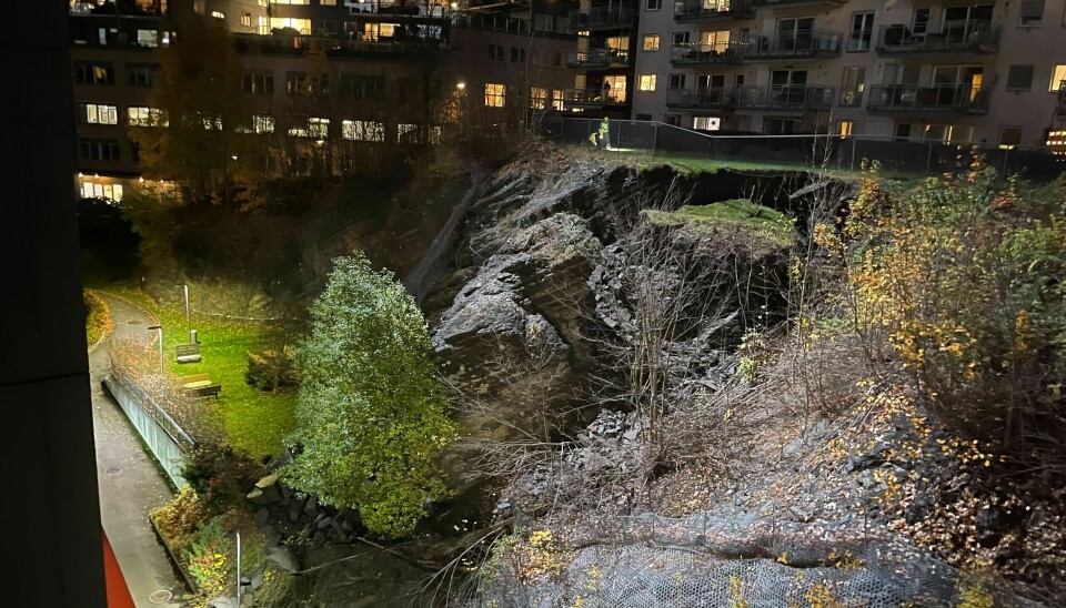 NÆR HUS: Raset gikk i nærheten av flere blokker i Oslo. Bildet viser stedet der det raste. Foto: Klar Tale
