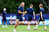 Bildet viser Erling Haaland på trening i forkant av den første VM-kampen. Foto: Peter Cziborra / Reuters / NTB
