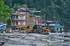 Bilde av gjørme og ødeleggelser etter flom og jordskred i Nepal. Foto: AP Photo