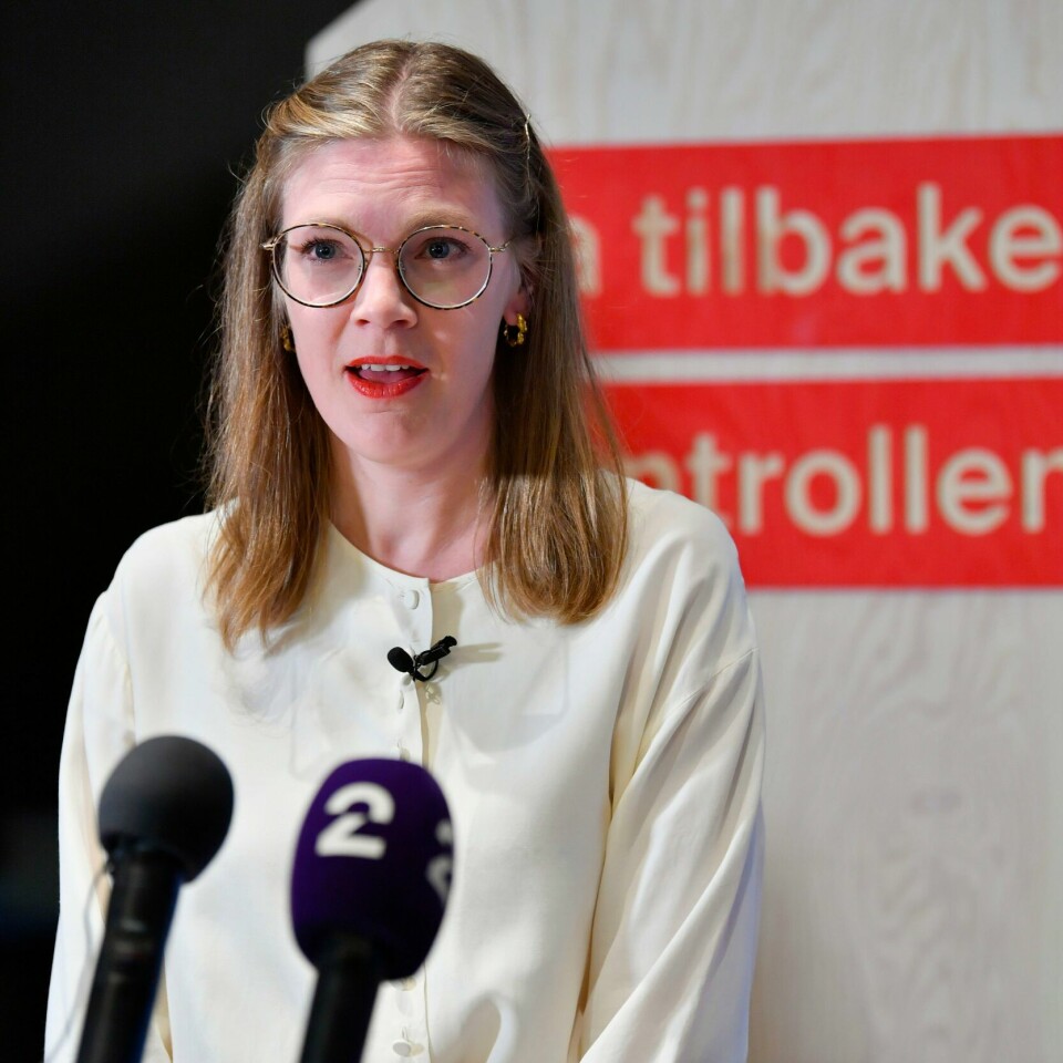 SKUFFET: Marie Sneve Martinussen blir ny leder for partiet Rødt. Marie Sneve Martinussen tar over som ny leder i Rødt. På en pressekonferanse mandag sa hun at hun var sint og skuffet over måten Bjørnar Moxnes håndterte solbrillesaken. Foto: Rodrigo Freitas / NTB