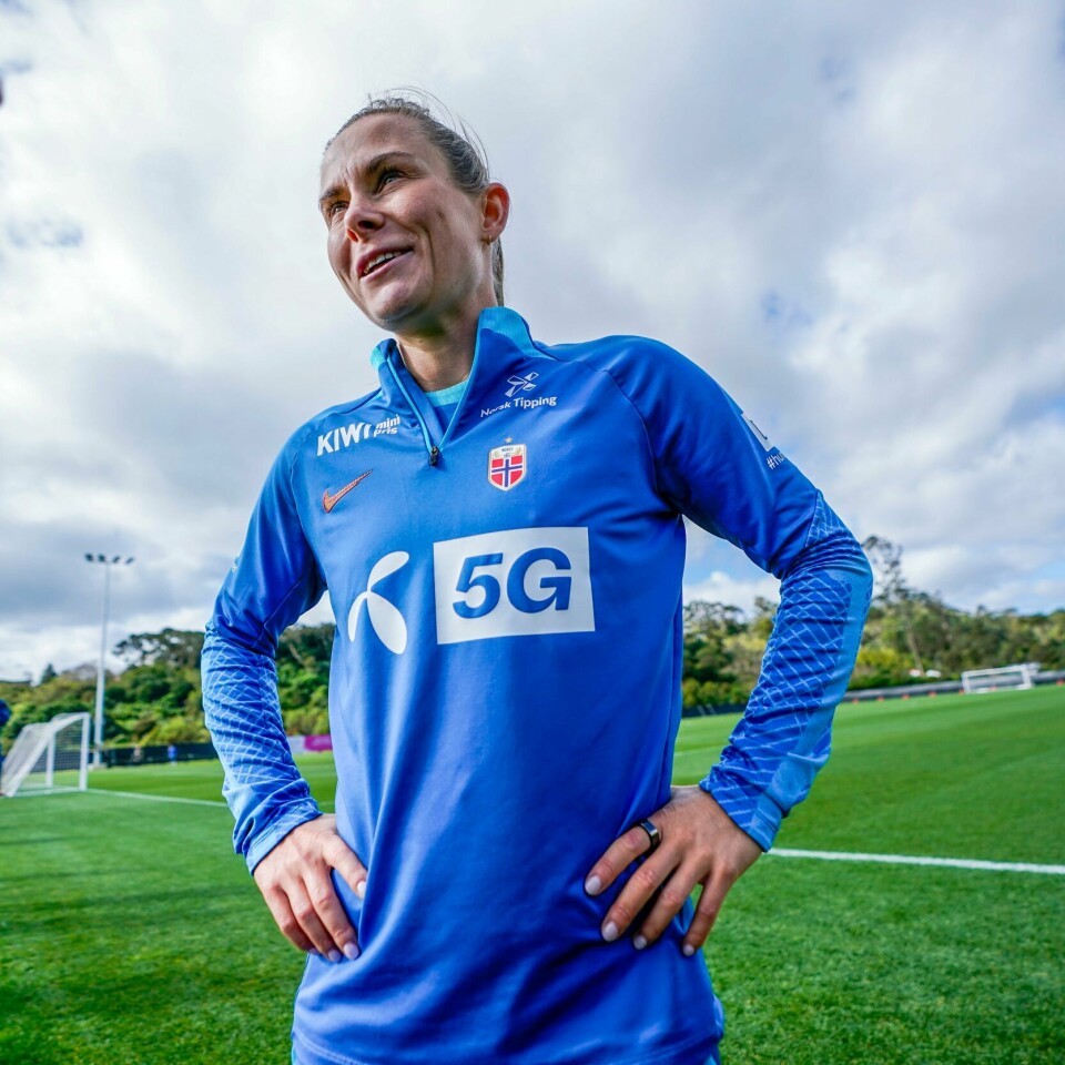 FOTBALL: Emilie Haavi blir 20. norske kvinne med 100 kamper for Norge. Hun gleder seg til søndagens skjebnekamp mot Filippinene. Emilie Haavi blir 20. norske kvinne med tresifret antall landskamper i fotball. Hun gleder seg til søndagens skjebnekamp mot Filippinene og tror på et resultat som sender Norge videre i VM. Foto: Lise Åserud / NTB