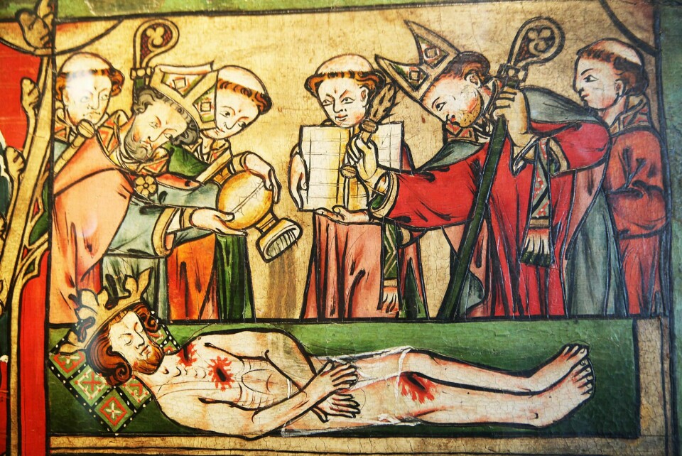 KUNST: Kirkekunst: Olavsfrontalet fra Nidarosdomen er unikt. Olav den hellige erstatter jomfru Maria, som er det vanlige motivet på middelalderske alterfrontaler. Kirkekunst: Olavsfrontalet fra Nidarosdomen er unikt. Olav den hellige erstatter jomfru Maria, som er det vanlige motivet på middelalderske alterfrontaler. Dessuten er det i overraskende god stand.