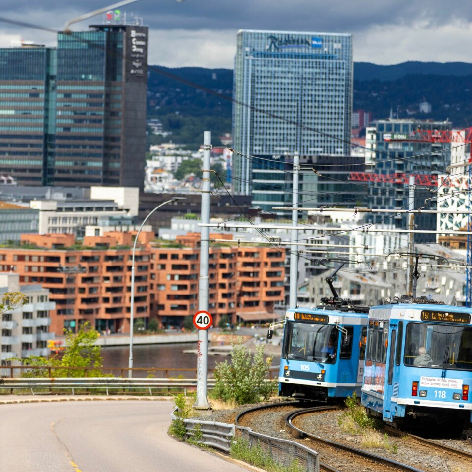 RUTER: Fra mandag i neste uke senkes prisene på månedskort i Oslo med 40 prosent i én måned. Fra mandag i neste uke senkes prisene på månedskort i Oslo med 40 prosent i én måned. Illustrasjonsfoto: Frederik Ringnes / NTB