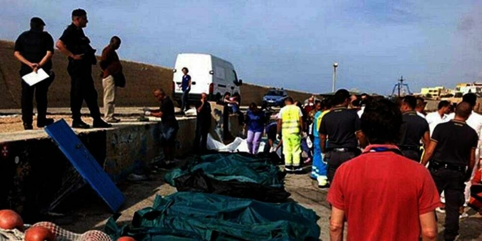 DØDE:  Over 100 personer er funnet døde etter båtvelten utenfor Italia. Det fryktes over 300 døde.