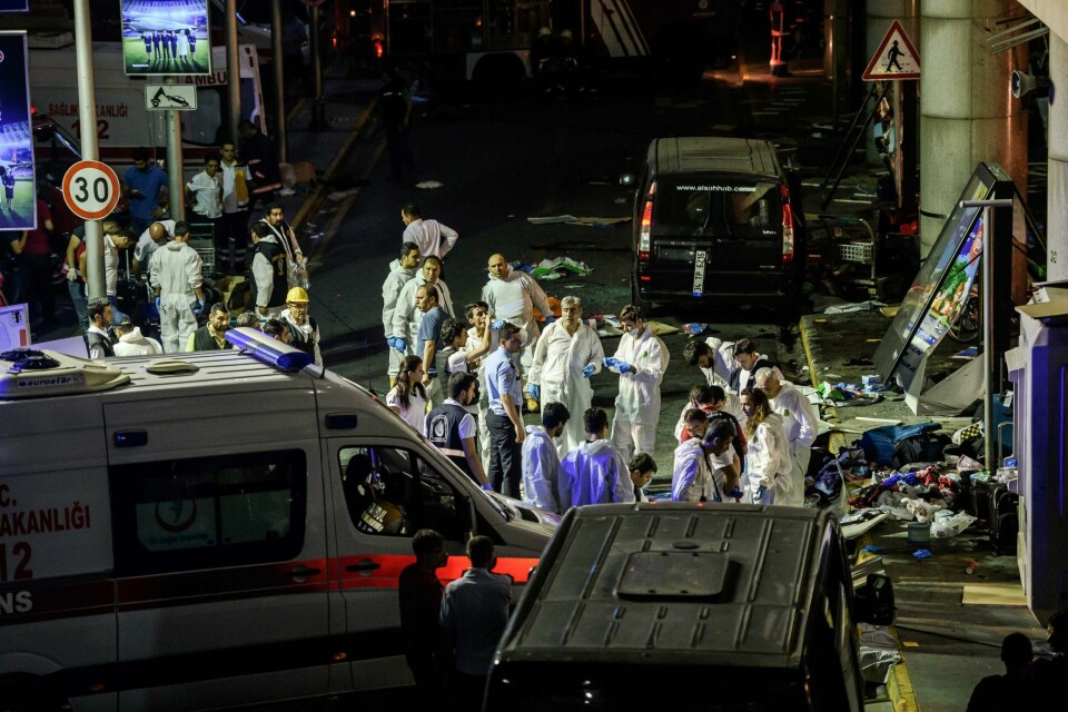 TERROR: Noen angrep en flyplass i Istanbul i Tyrkia tirsdag kveld. Minst 36 mennesker er døde.