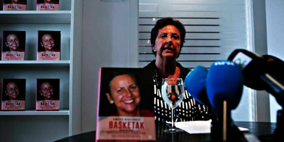 BOKLANSERING: Tidligere Ap-statsråd Grete Knudsen har skrevet en bok. I boka skriver hun stygge ting om Arbeiderpartiet.