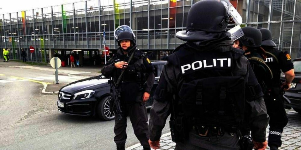 BOMBE: En mann ringte om en bombe på Værnes lufthavn utenfor Trondheim.