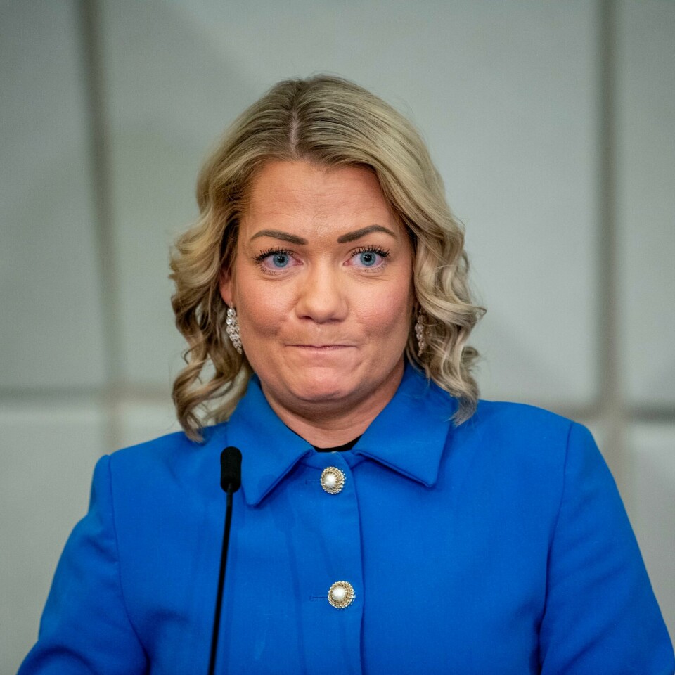 JUKS: Sandra Borch var minister for forskning og høyere utdanning. Hun sa på en pressekonferanse at hun slutter som statsråd. Forsknings- og høyere utdanningsminister Sandra Borch (Sp) trakk seg på en kortfattet pressekonferanse fredag. Foto: Rodrigo Freitas / NTB