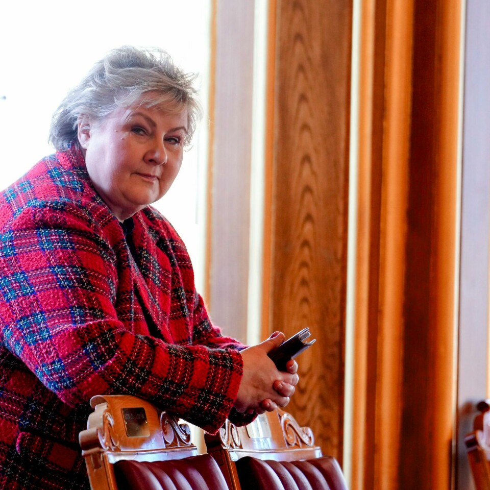 FIKK STERK KRITIKK: Erna Solberg leder Høyre. Hun var tidligere statsminister. Tirsdag rettet Stortinget sterk kritikk mot henne. Bildet viser Høyre-leder Erna Solberg. Foto: Javad Parsa / NTB