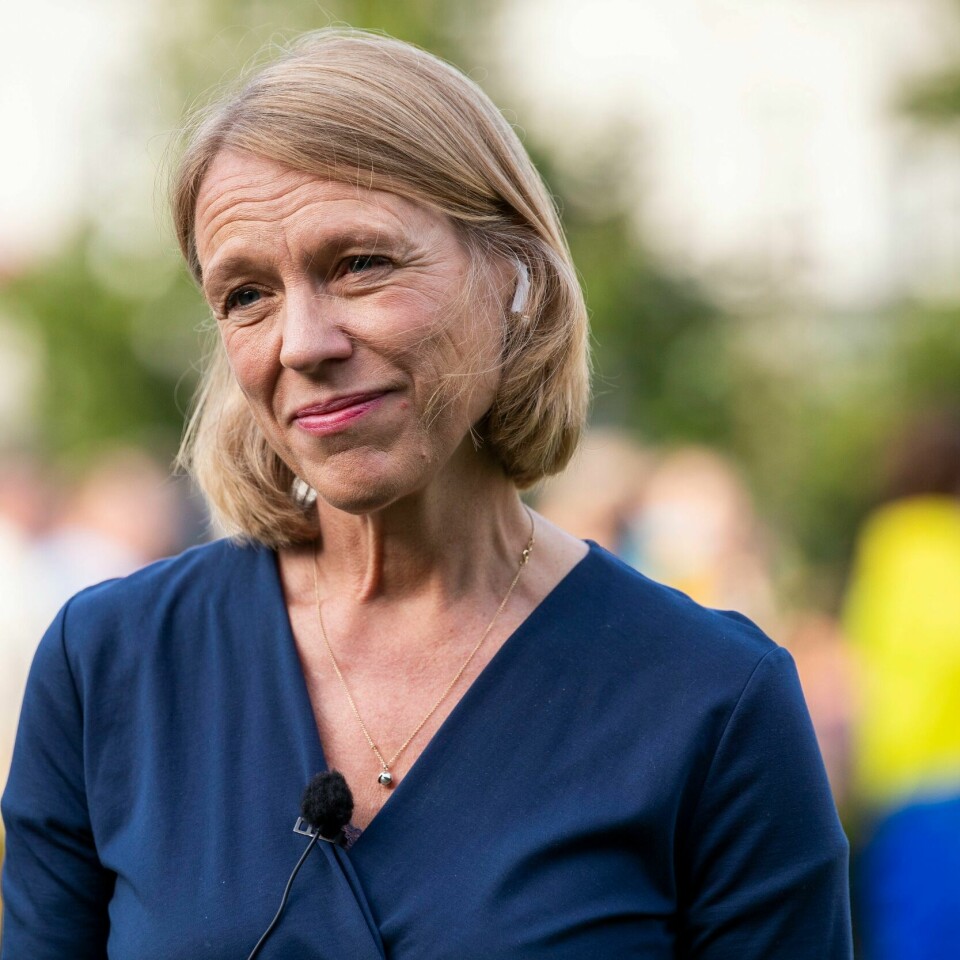 UKRAINA: Norge gir til sammen én milliard kroner til Ukraina. – De trenger vår hjelp for å komme seg gjennom en ny vinter i krig, sier Anniken Huitfeldt. Hun er utenriksminister. Bildet viser utenriksminister Anniken Huitfeldt.