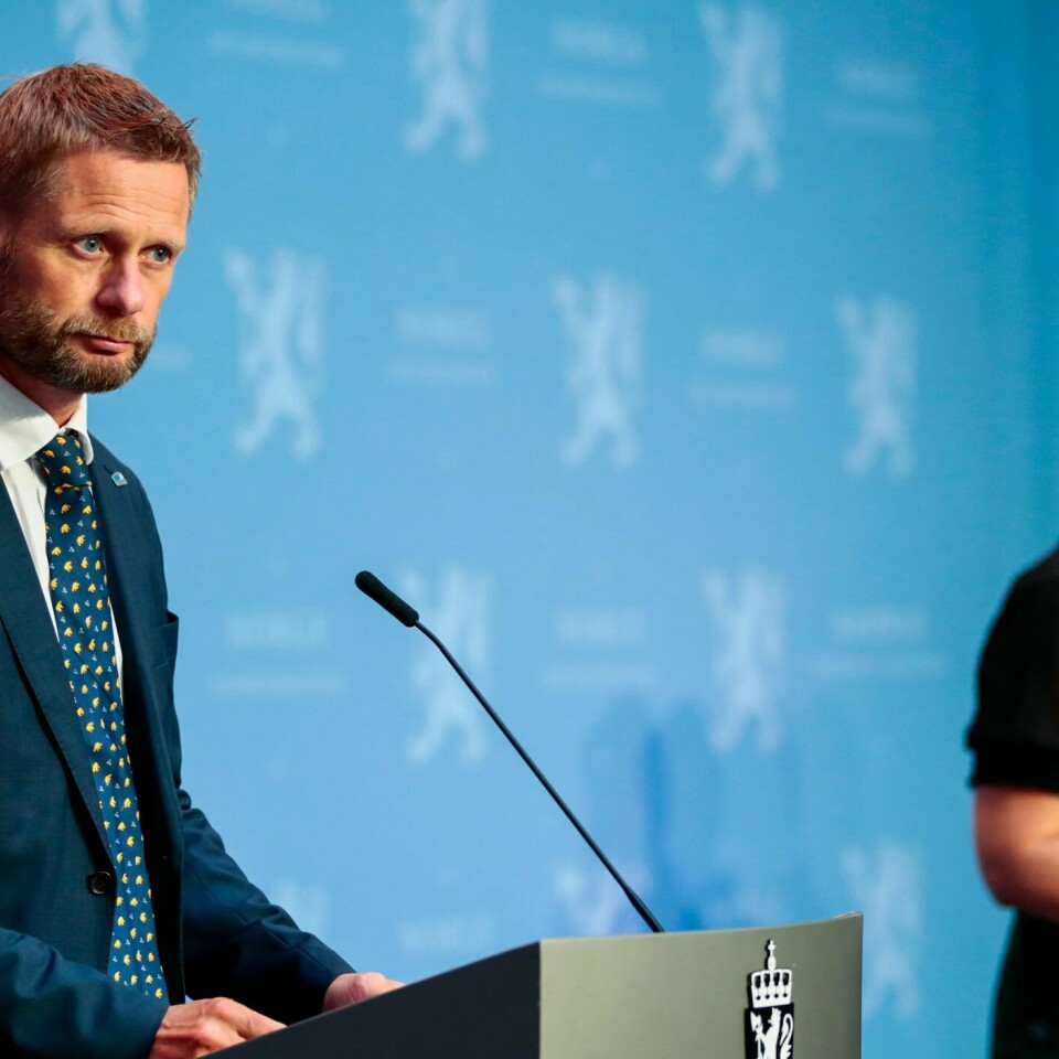 NYTT: Bent Høie skal si hva som er siste nytt fra jobben regjeringen gjør med å få stoppet korona.