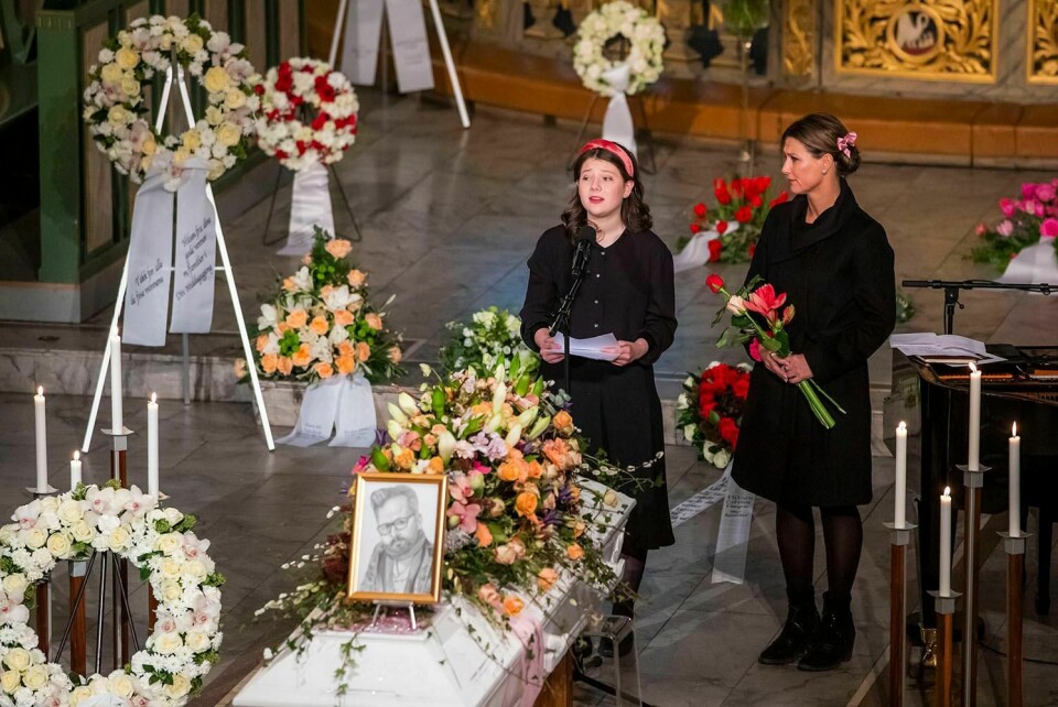 TALE: Maud Angelica Behn snakket til faren og til hele Norge i talen under Ari Behns bisettelse.
