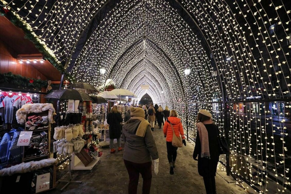 JULEHANDEL: FHI har samlet noen råd for en trygg julehandel i korona-tiden.