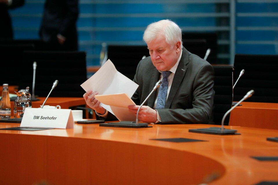 TILBAKE: Det har vært ulovlig å sende folk tilbake til Syria fra Tyskland. Men det kan bli endret snart. Det sier Horst Seehofer. Han er innenriksminister i Tyskland.