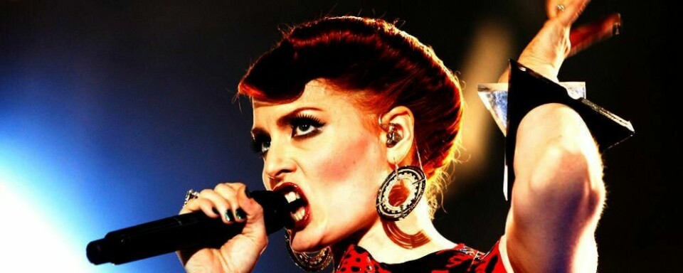 FESTIVAL: Ana Matronic (bildet) får energi fra publikum. Scissor Sisters har gitt ut nytt album. Torsdag spiller de i Oslo.