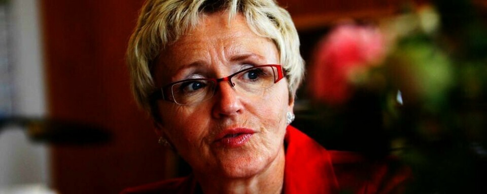 GODE RÅD ER DYRE: Liv Signe Navarsete er kommunalminister. Hun får zen-råd for 40.000 kroner. Regningen betales av Kommunal-departementet.