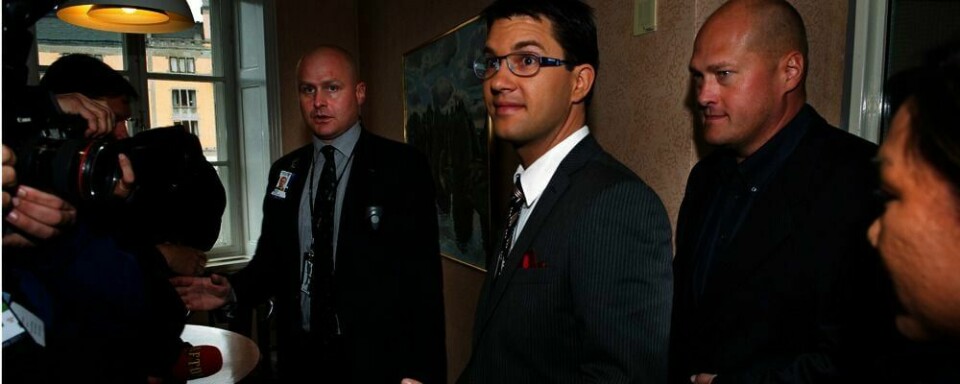 ANGREPET AV HACKERE: Jimmie Åkesson leder Sverige-demokraterna. Lister over medlemmene er blitt lagt ut på internett. Partiet tror hackere har gjort det. Hackere kan bryte seg inn på andres datamaskiner.