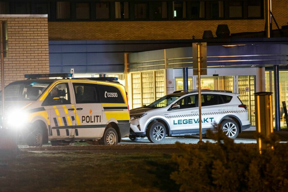VOLDTEKT: Natt til tirsdag ble sju personer siktet for grov voldtekt. De ble fraktet til legevakt for undersøkelser.