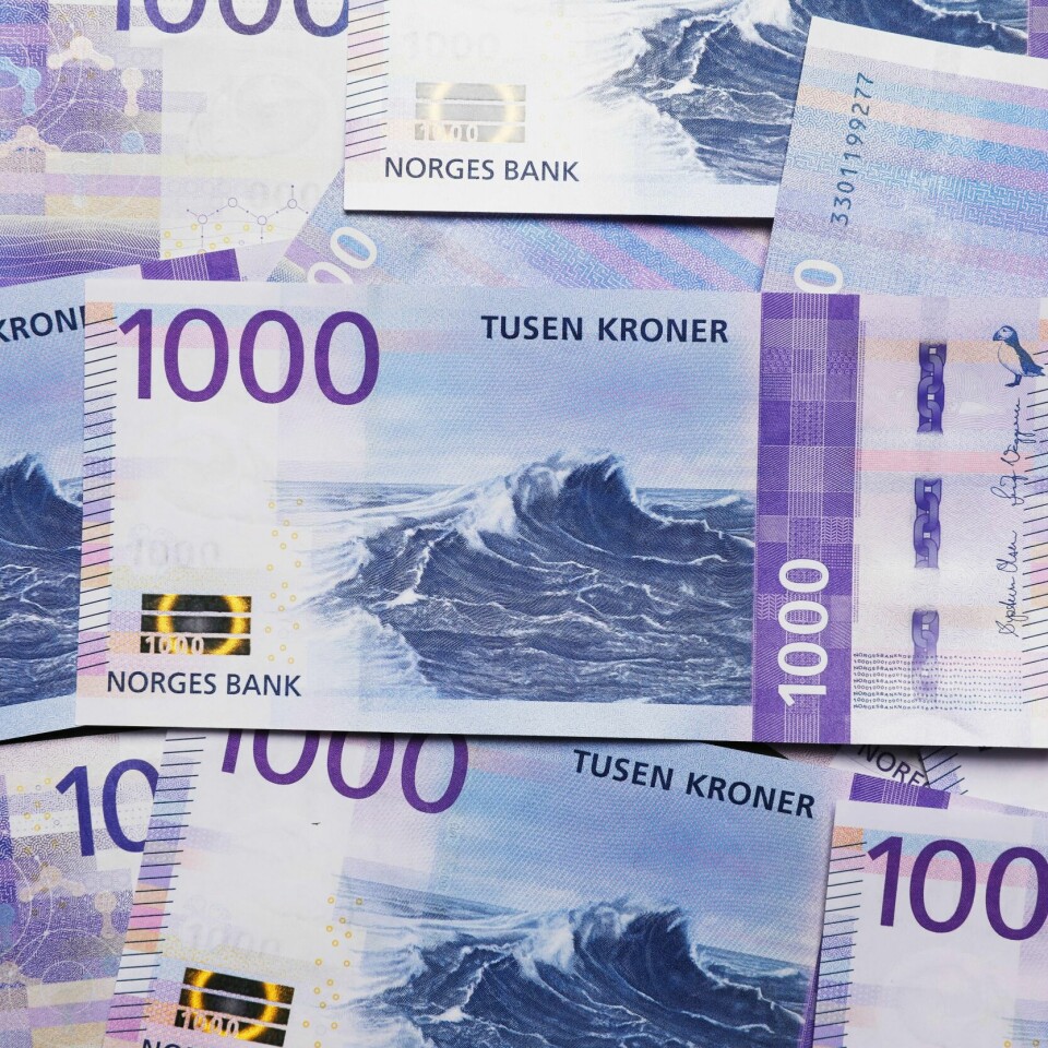 HAV: En bølge på havet er motivet på den nye tusenlappen. Den kom torsdag.