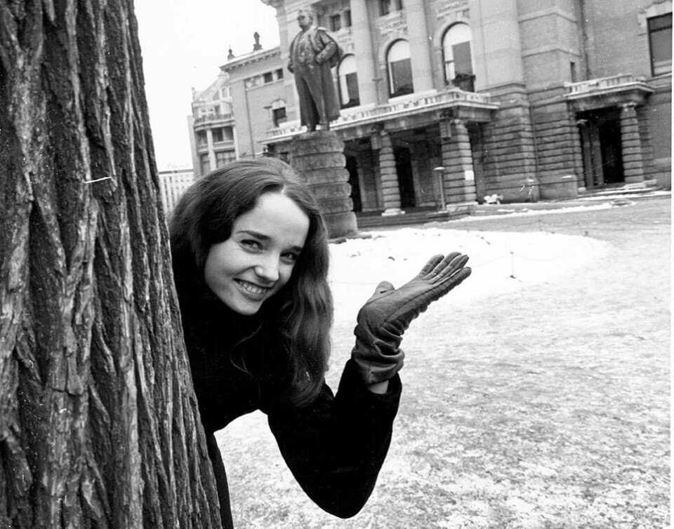 UNG: Her er 19 år gamle Inger Lise Andersen. På den tiden reagerte mange på låten «Fru Johnsen» som hun framførte. Bildet viser Inger Lise Rypdal da hun var 19 år gammel. På den tiden reagerte mange på låten «Fru Johnsen» som hun framførte.