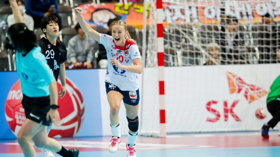 SEIER: De norske håndball-jentene vant mot Sør-Korea mandag. På bildet er Stine Bredal Oftedal.
