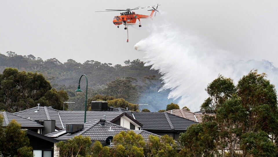 MELBOURNE: Melbourne er Australias nest største by. Den ligger i delstaten Victoria. Her vokter et helikopter over deler av byen.