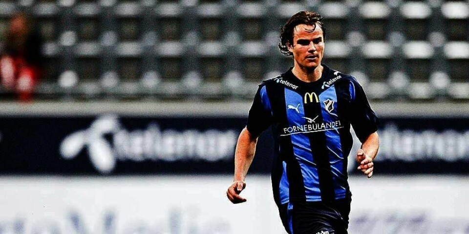 FLYTTER: Henning Hauger er ferdig som spiller i Stabæk. Søndag spiller han sin siste kamp for klubben. Så flytter han til Hannover i Tyskland.