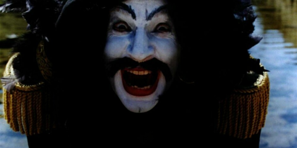 SABELTANN:  Kaptein Sabeltann er en populær pirat. Nå må også han bruke redningsvest, skal vi tro Dyreparken i Kristiansand. På bildet er Sabeltann spilt av Terje Formoe.