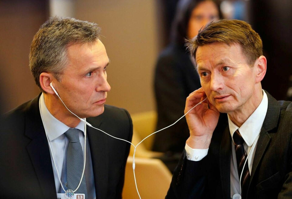 VENNER: Jens Stoltenberg (til venstre) og Hans Kristian Amundsen var nære venner. Stoltenberg hjalp til med å gjøre ferdig boken til Amundsen.