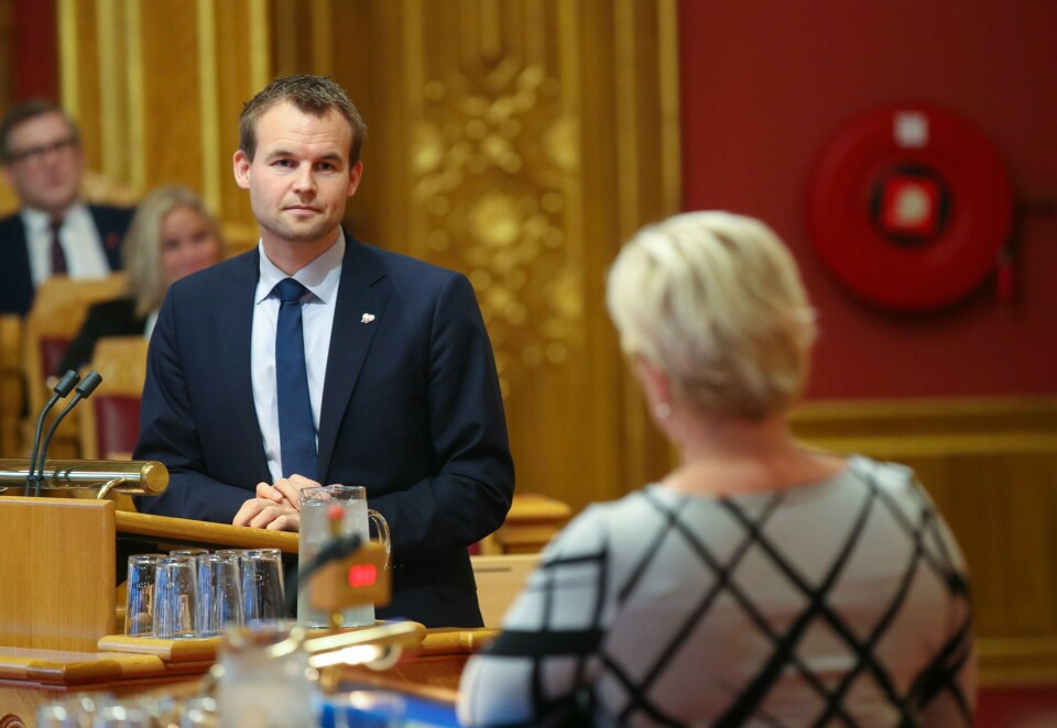 TRØBBEL: Frp-leder Siv Jensen er skuffet over KrF. De ødela en sak om alkohol Frp har kjempet for. Nå skal de kanskje samarbeide i regjering. På bildet er Kjell Ingolf Ropstad fra KrF.