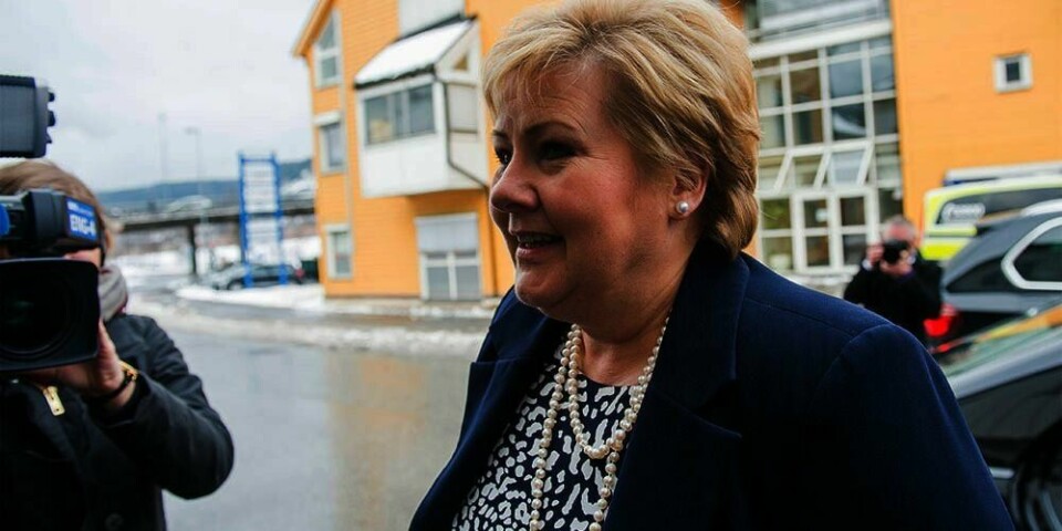 FRIST: Statsminister Erna Solberg har fått frist til fredag. Hun må finne en løsning for asylbarna som er blitt sendt ut av Norge.