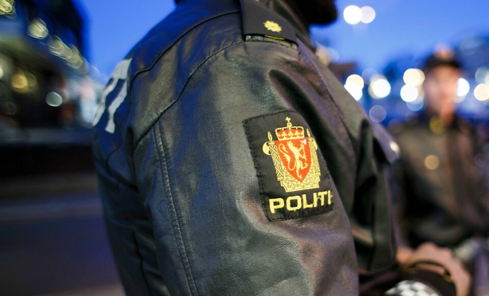 MISTENKELIG: En person døde i Nordland. Politiet har siktet tre personer.