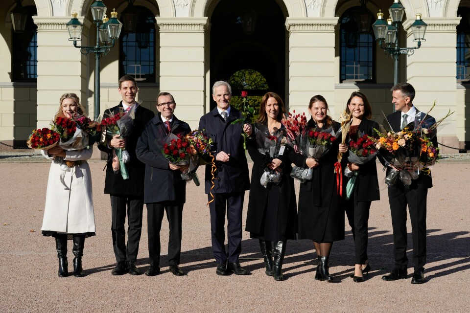 STATSRÅD: Disse blir nye statsråder i Jonas Gahr Støres regjering. Fra venstre: Karianne Tung, Andreas Bjelland Eriksen, Espen Barth Eide, Jonas Gahr Støre, Tonje Brenna, Cecilie Myrseth, Kari Nesse Nordtun og Erling Sande. Bildet viser Norges nye statsråder. Fra venstre: Karianne Tung, Andreas Bjelland Eriksen, Espen Barth Eide, Jonas Gahr Støre, Tonje Brenna, Cecilie Myrseth, Kari Nesse Nordtun og Erling Sande.