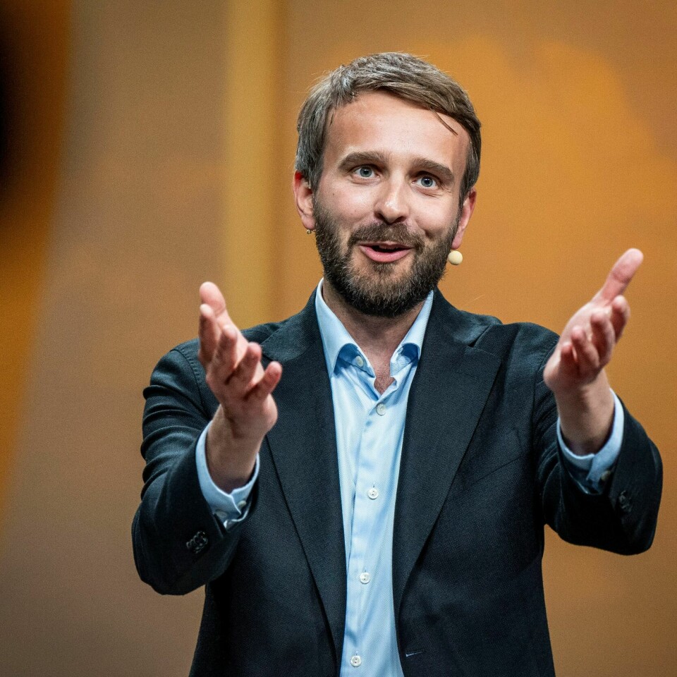 HABILITET: Næringsminister Jan Christian Vestre sier han ikke var med på å bestemme om vennen hans skulle få jobb eller ikke. Næringsminister Jan Christian Vestre seier han er glad for debatt, men vil ikkje gripe inn og stoppe Rosebank-feltet. Foto: Heiko Junge / NTB / NPK