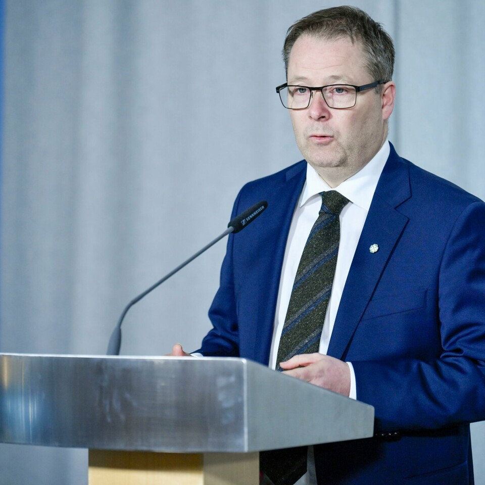 STYRKER FORSVARET: Bjørn Arild Gram er forsvarsminister. Han vil styrke det norske forsvaret. Bildet viser forsvarsminister Bjørn Arild Gram.