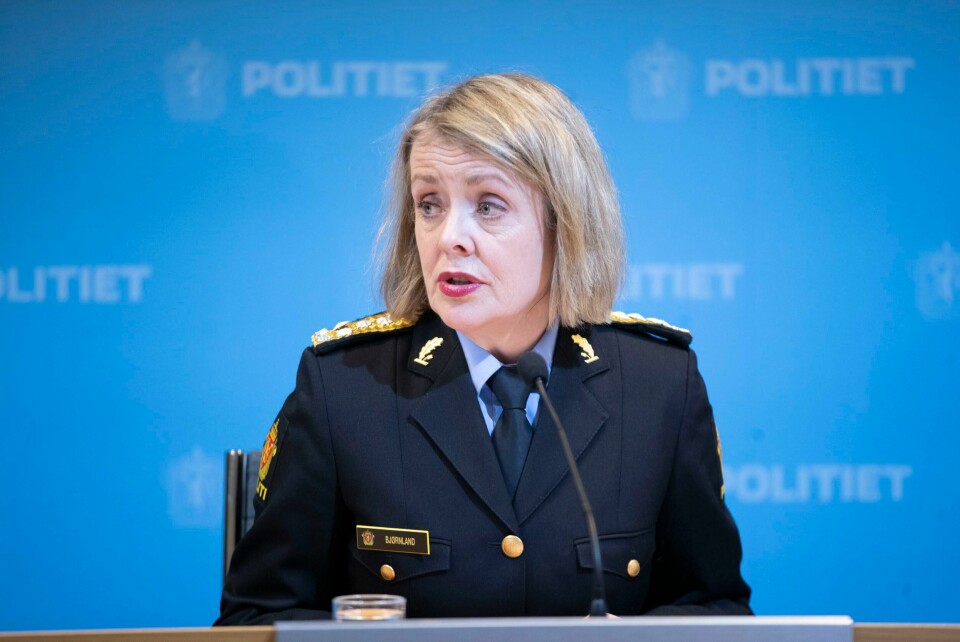 DIREKTØR: Benedicte Bjørnland er politidirektør. Hun sier at videoen med vold kan skade tilliten til politiet. Politidirektør Benedicte Bjørnland under presentasjonen av trusselvurderingen nylig. Foto: Hanna Johre / NTB