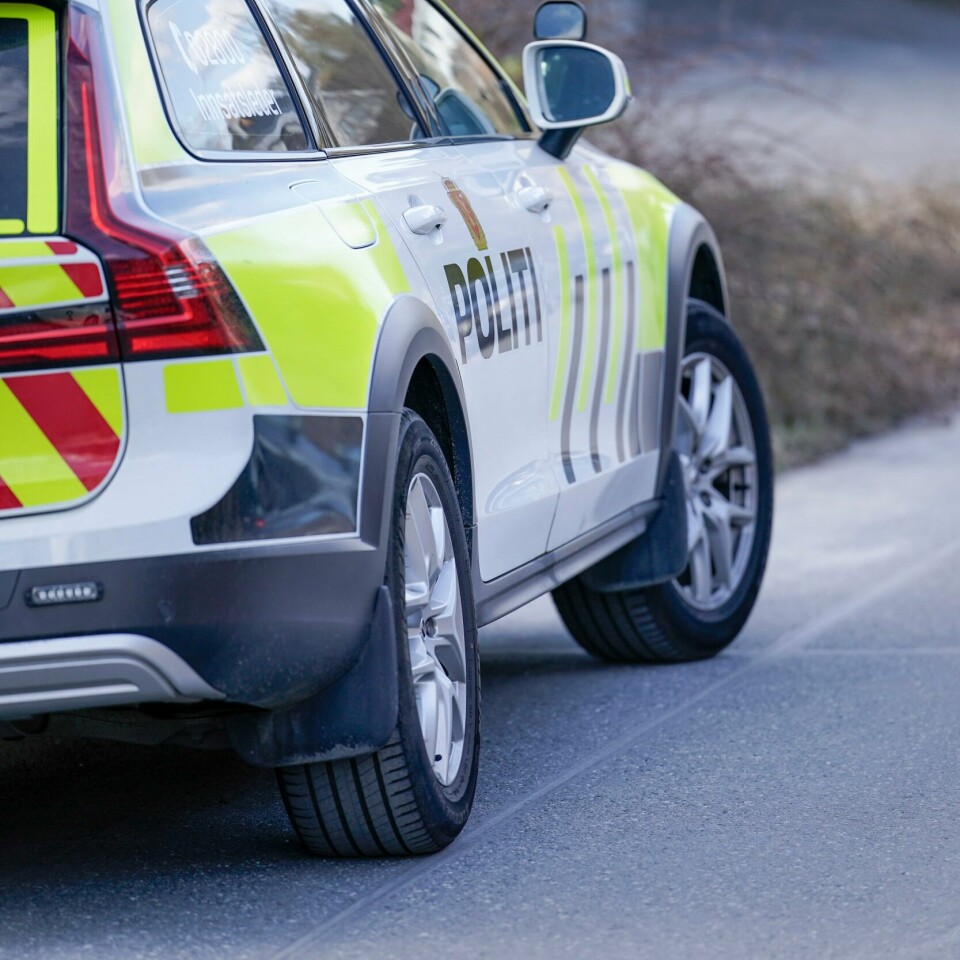 NESODDEN: En kvinne i 50-årene er siktet for drapsforsøk etter en hendelse. Et barn falt ut av et vindu på Nesodden. Barnets tilstand er alvorlig, men stabil, ifølge politiet. En kvinne i 50-årene er siktet for drapsforsøk etter en hendelse der et barn falt ut av et vindu på Nesodden. Barnets tilstand er alvorlig, men stabil, ifølge politiet. Foto: Stian Lysberg Solum / NTB
