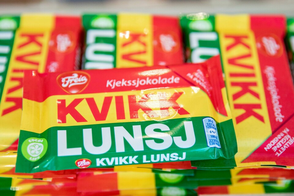 IKKE PÅ FLY: Nå kan du ikke lengre kjøpe Kvikk-lunsj hos fly-selskapene i Norge. Kvikklunsj fjernes fra SAS' flygninger etter at Mondelez i slutten av mai havnet på Ukrainas svarteliste. Foto: Fredrik Hagen / NTB