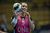 Bildet viser håndballspiller Nora Mörk under en kamp mot Sävehof.