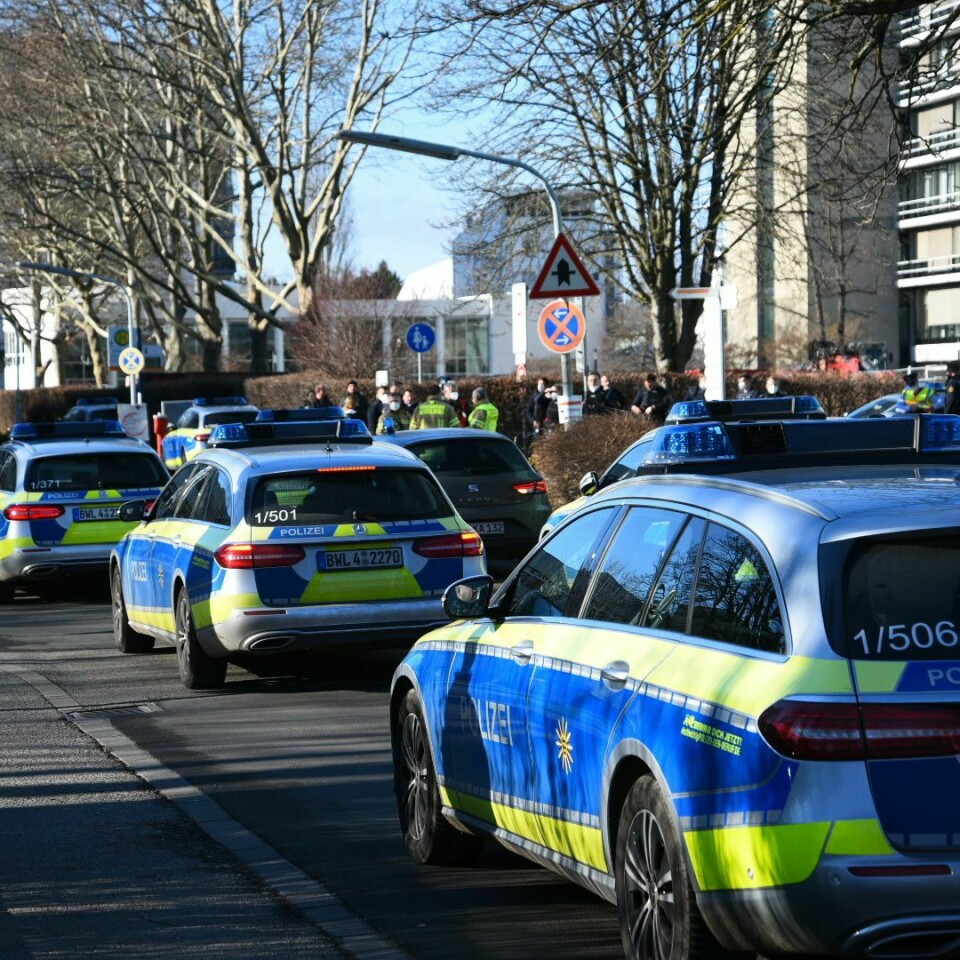 SKYTING: Masse politi på Heidelberg-universitetet i Tyskland. Stort politioppbud på Heidelberg-universitetet i Tyskland. Foto :R.Priebe/Pr-Video/dpa via AP/NTB