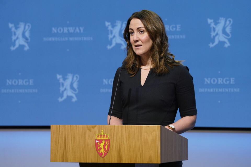 Oslo 20220113. KunnskapsministerTonje Brenna (Ap) under pressekonferansen om koronasituasjonen i marmorhallen.Foto: Terje Bendiksby / NTB Bildet er av kunnskapsminister Tonje Brenna. Foto: Terje Bendiksby / NTB