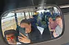 Bildet viser en norsk gjeng i en buss.