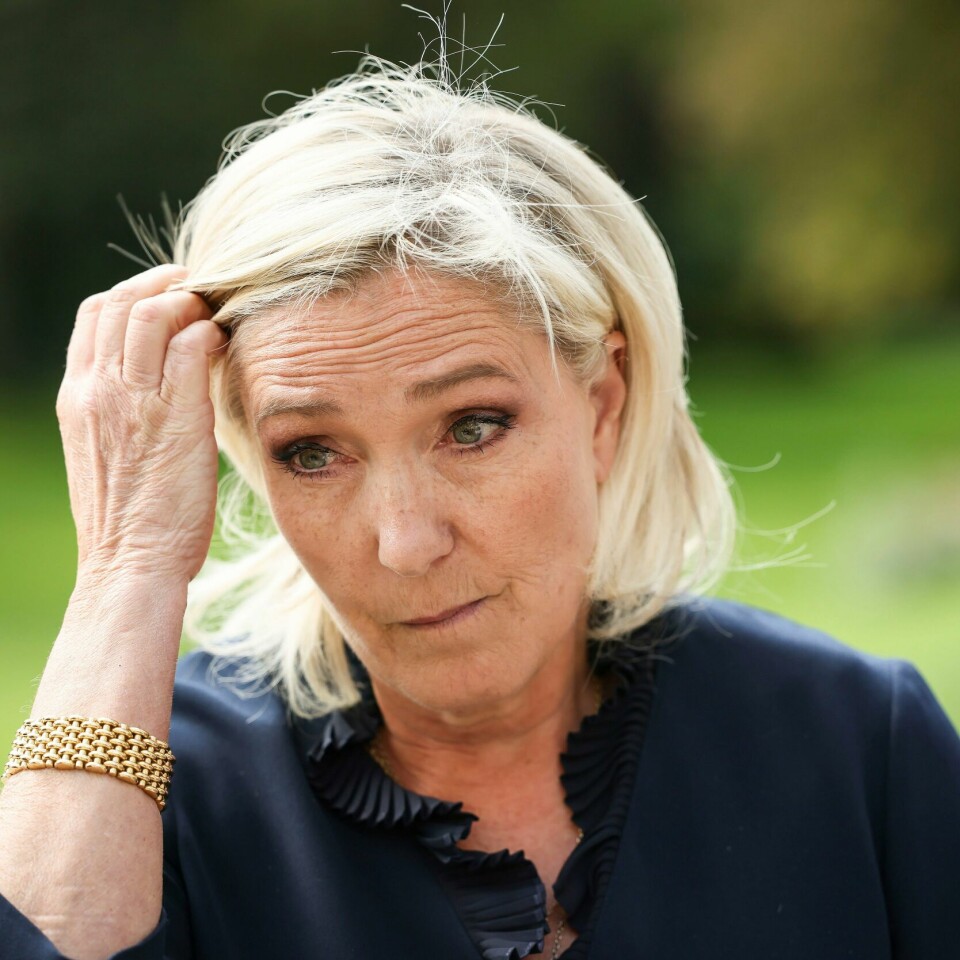 RETTSSAK: Marine Le Pen med flere er anklaget for å ha brukt penger fra EU til noe annet enn de sa. Bildet er av Marine Le Pen. Foto: Thomas Padilla / AP / NTB