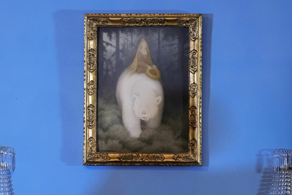 SOLGT: «Kvitebjørn kong Valemon» ble solgt på auksjon for 36 millioner kroner. Theodor Kittelsen malte bildet i 1912. Måleriet «Kvitebjørn kong Valemon», malt av Theodor Kittelsen i 1912, gjekk under hammaren på auksjon onsdag. Foto: Lise Åserud / NTB / NPK