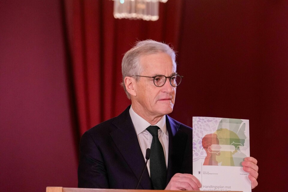 VIL STOPPE HAT: Statsminister Jonas Gahr Støre la fram en plan fredag. Planen skal stoppe fiendtlighet mot muslimer. Bildet viser statsminister Jonas Gahr Støre som legger fram ny handlingsplan mot muslimfiendtlighet.Foto: Javad Parsa / NTB