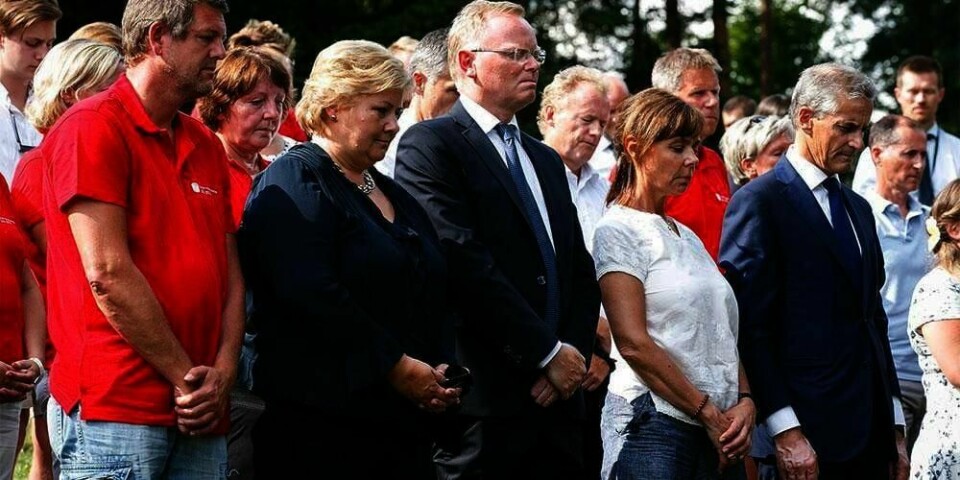 2014: Her minnes politikere og statsminister Erna Solberg ofrene etter 22. juli-terroren i fjor. Etter 2016 kommer det til å bli markeringer på runde år. Den nasjonale støttegruppa vil tone ned markeringene.