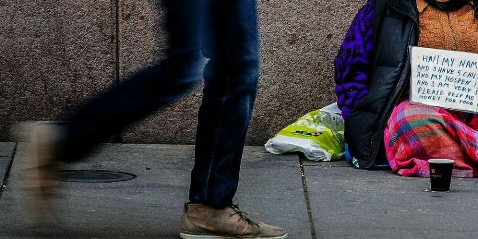 RAPPORT: Romfolk og afrikanere som sover ute blir behandlet dårlig av politiet i Oslo. Det hevder en ny rapport.