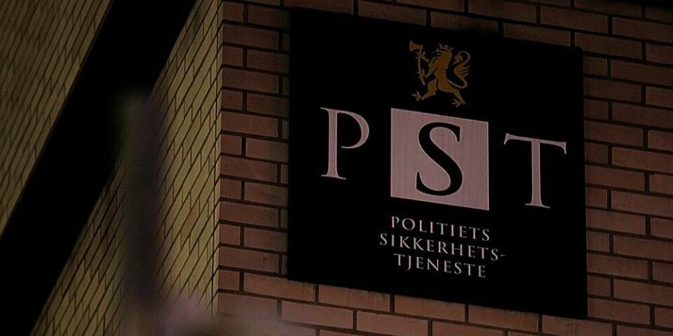 SIKTET: Politiets sikkerhets-tjeneste har siktet en mann etter en paragraf om terror. Mannen skal ha vært på jobb hos Aker Solutions da han ble pågrepet, ifølge avisa VG.