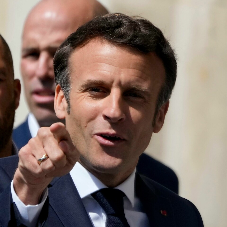 VINNENR: Frankrikes president Emmanuel Macron får trolig en periode som president. Det viser foreløoige valgresultater. Foto: François Mori / AP / NTB Frankrikes president Emmanuel Macron får trolig en periode til i sjefsstolen. Foto: François Mori / AP / NTB