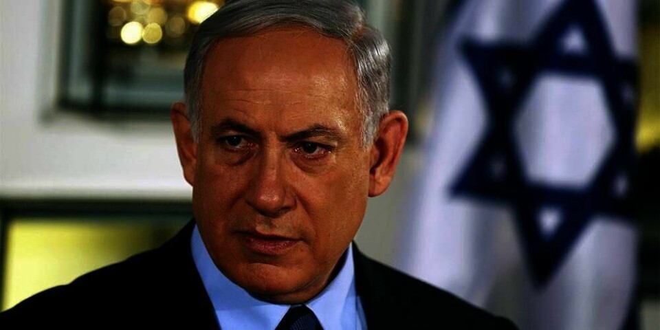 STOPP: Israels statsminister Benjamin Netanyahu skal ha stoppet omstridt buss-ordning. Palestinerne og folk fra Israel skulle ikke få reise sammen på bussen til og fra jobb.